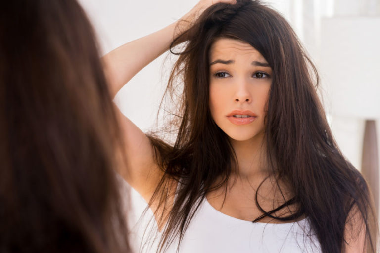 Auch Frauen kann es treffen! – Erblich bedingter Haarausfall