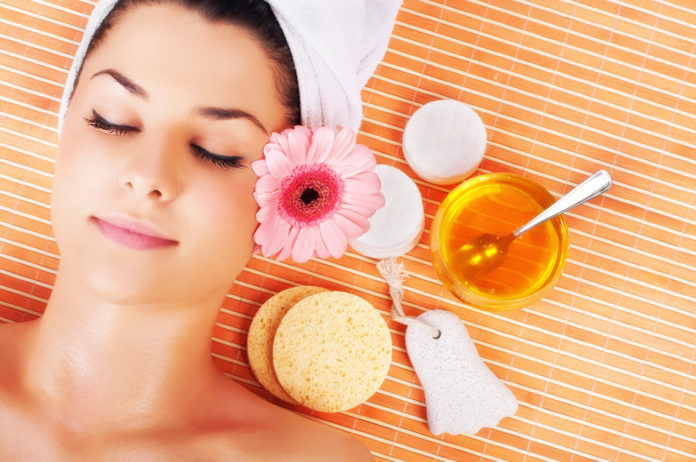 Honig-Salz-Peeling