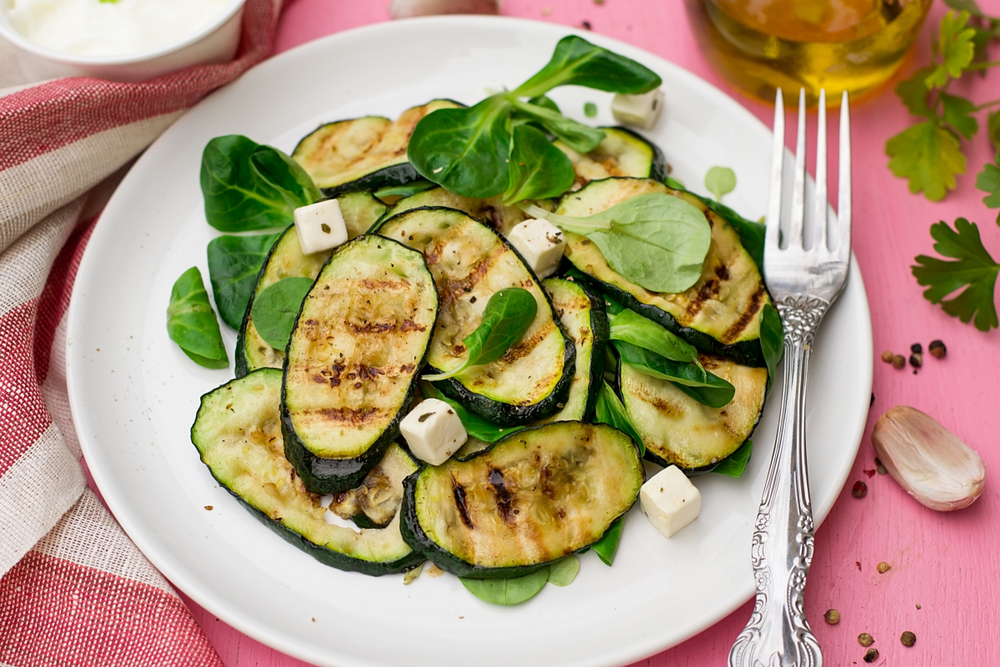 Zucchini braten: So gelingt der gesunde Genuss in wenigen Schritten