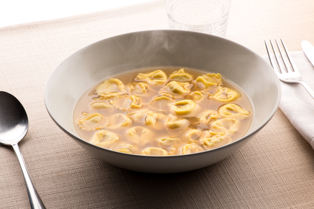 Tortellini suppe