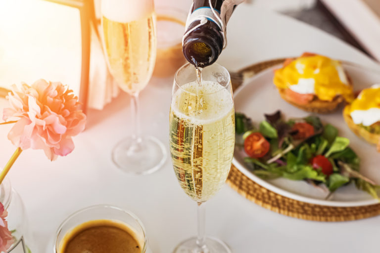 Fingerfood & Co.: Welche Häppchen passen zu Champagner?