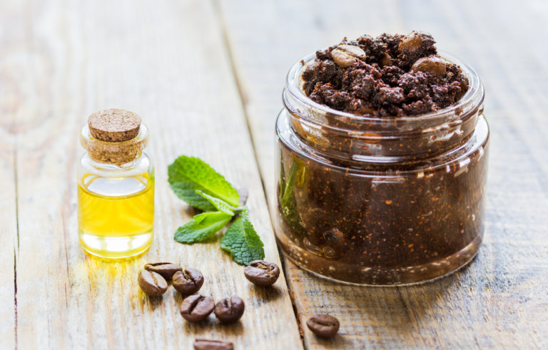 Naturkosmetik mit Kaffeeöl: Der Energieschub für die Haut