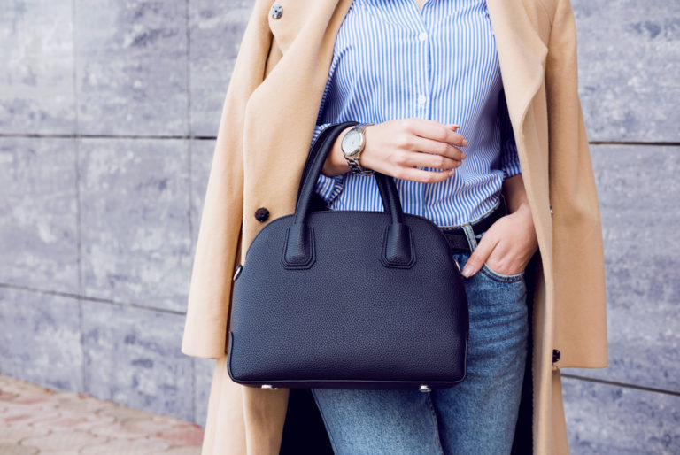 Damenhandtaschen aus Leder: Elegante und natürliche Begleiter im Alltag