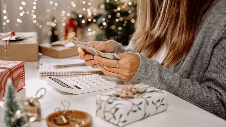 Weihnachten: So erstellt man ein Budget für die Feiertage