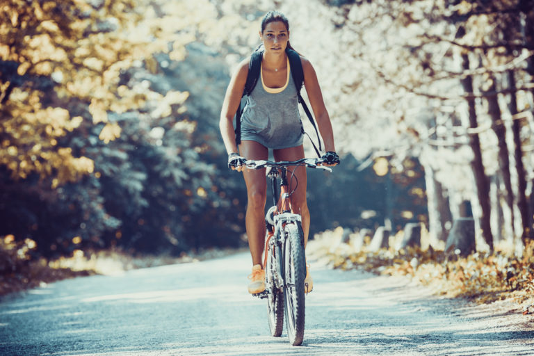E-Bike oder ein normales Fahrrad: Was ist gesünder?