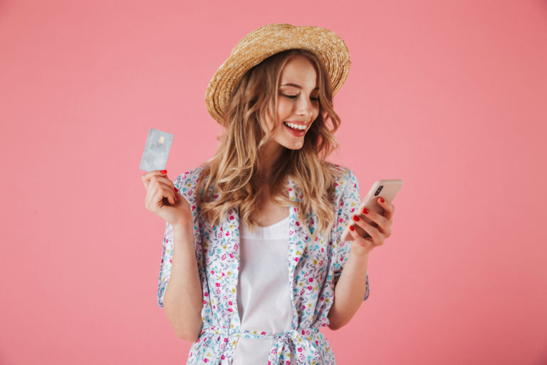 Geld sparen auf Reisen: Warum eine Cashback Kreditkarte die perfekte Wahl ist