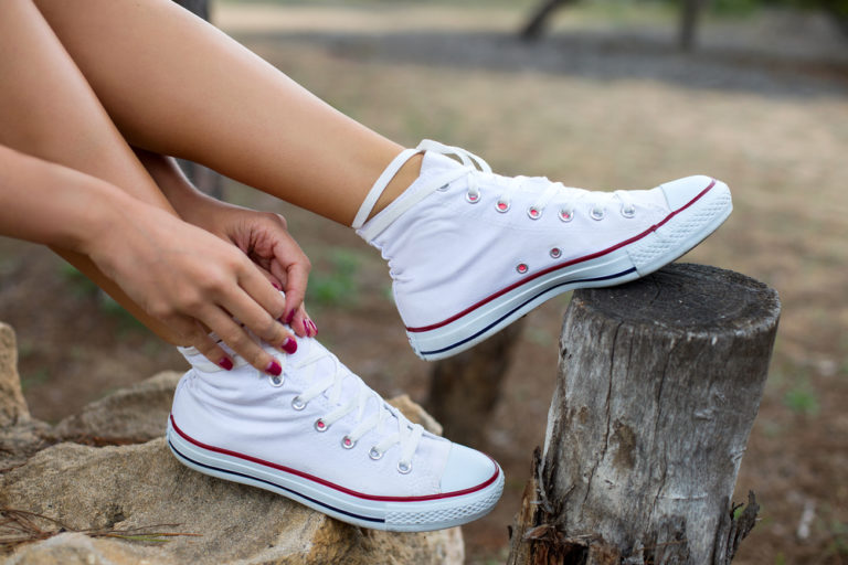 Mode Must-Haves: Sommertrend weiße Sneaker