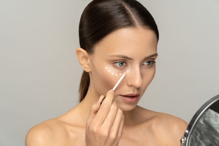 Geheimnisse für den perfekten Concealer-Look enthüllt