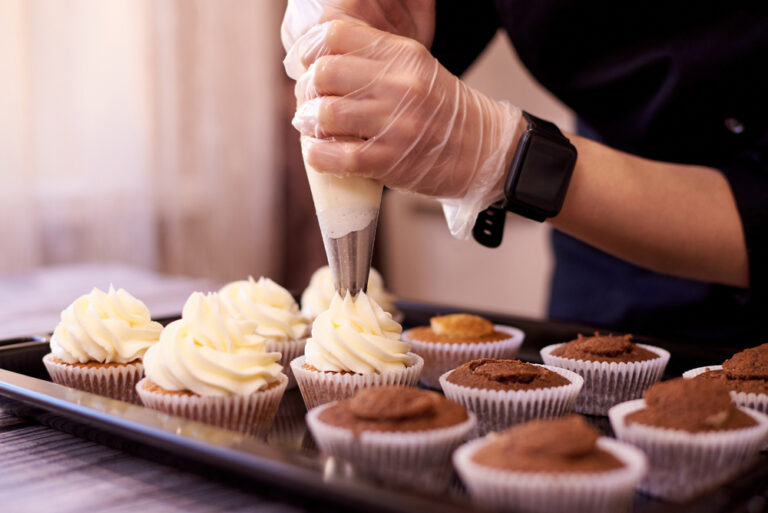 Frosting zu flüssig: Ursachen und Gegenmaßnahmen