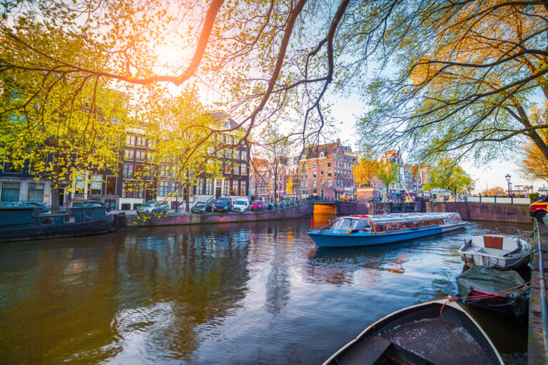 Amsterdamer Grachtenfahrten: Ein einzigartiges Erlebnis für Designliebhaber